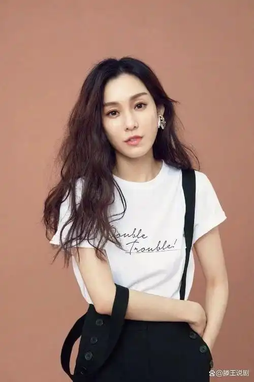 范玮琪演唱会惨遭停办,从"傻大姐"到"全网嫌",她究竟怎么了