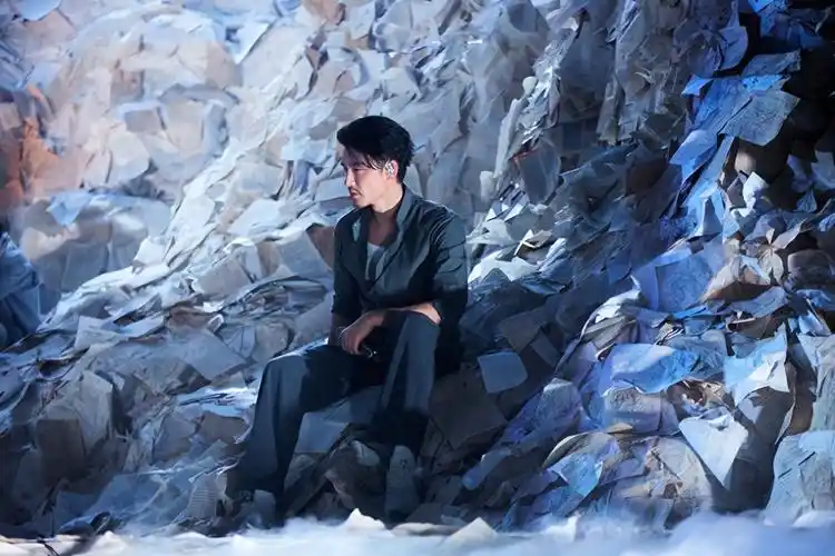 喜的是魏巡终于被淘汰了,这位快男冠军在节目中表现平平,一路和胡彦斌