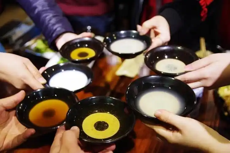 江湖风情烤满分霸道菜:海鲜大咖倍有面子,撸串喝酒快意夜晚!