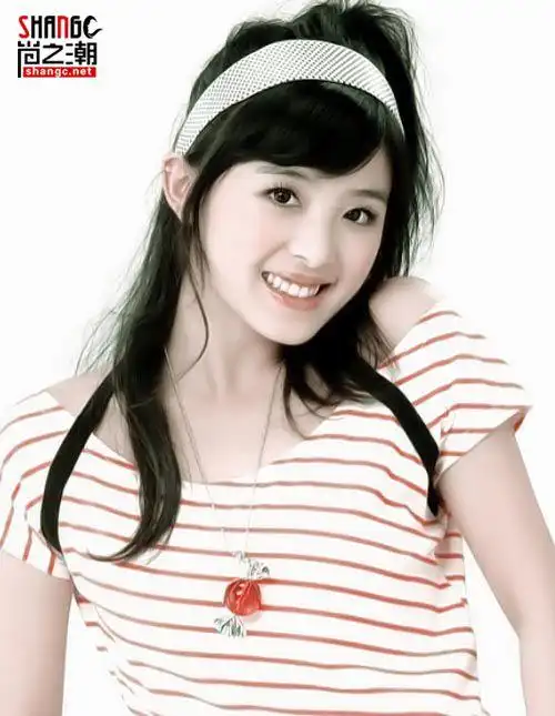 可是,其中有一个人最默默无闻,她就是张含韵.从《超女》走红