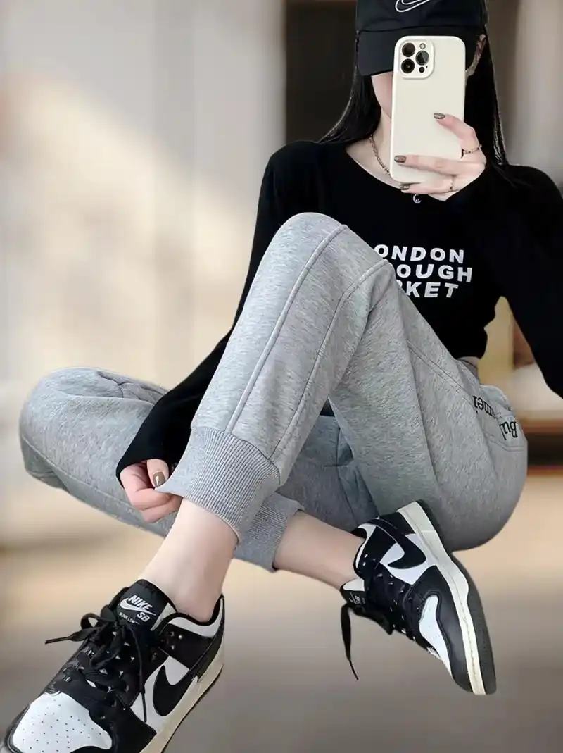 加绒加厚运动裤女外穿!今年最流行的复古风来啦!高腰 - 抖音