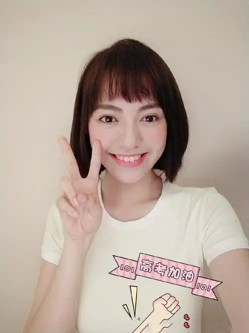 焦恩俊女儿焦曼婷出演新戏播出,男主帅爆,焦曼婷演唱主题曲超甜