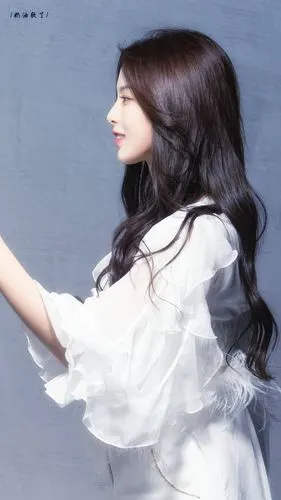 完美侧脸. 图源水印