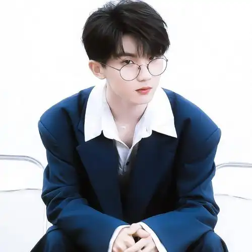 时代少年团队长马嘉祺高考失利,背后囧事曝光