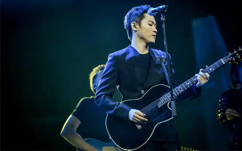 《黑夜中》首演彩排