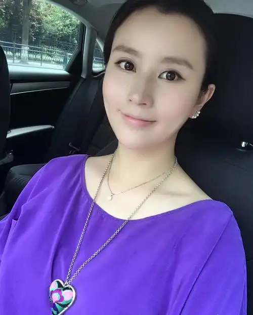 伏玟晓图片   伏玟晓自拍图片