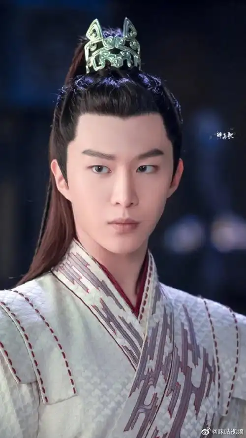 心目中的古装男神##范丞丞擦汗头发掉色