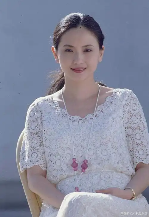 江南第一美女陶慧敏,以其绝美的容颜和出色的演技征服了无数观众的心.