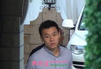 霍启仁个人资料简历霍启仁女友是谁