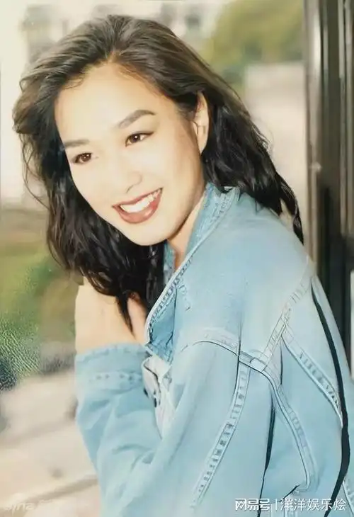 年轻的钟丽缇真是太美了