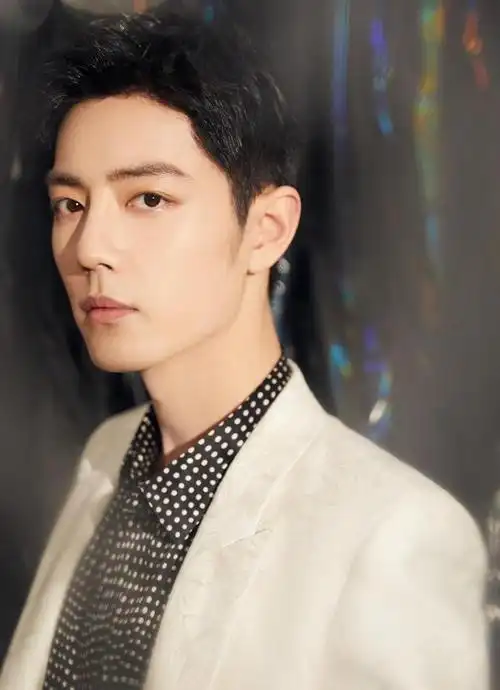 顶流肖战被实名举报偷税漏税!个人收入近10亿!