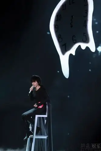 快女刘昕演绎原创歌曲