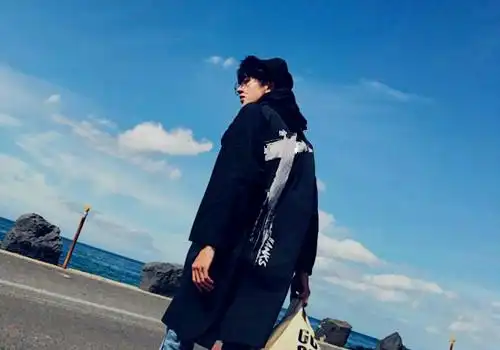 酷男生个性背景图这些男生都超拽