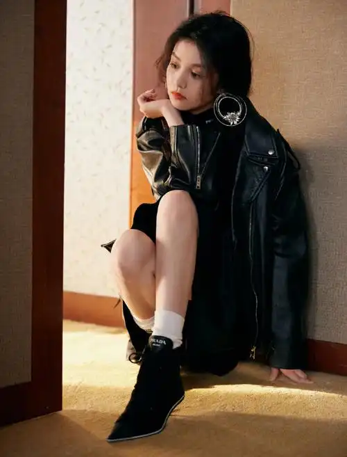 也是生活中浪漫坚强的精灵少女愿@春夏_x新的一岁依旧明媚灿烂,不断