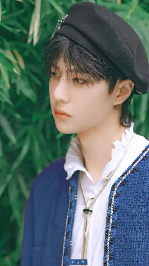 王一博 | 微博之夜 cr:logo 78童话书忘了关 王子跑出来了78