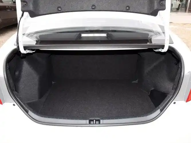 广汽丰田 雷凌 2017款 1.2t g 手动精英版