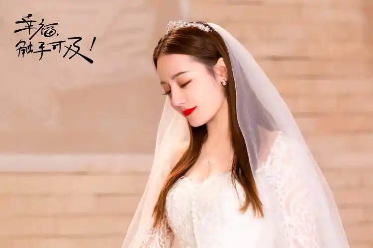 迪丽热巴  白雪公主