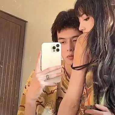 高级高冷双人同框情侣头像图片 稀有罕见的成熟酷拽情侣头像图片_情侣