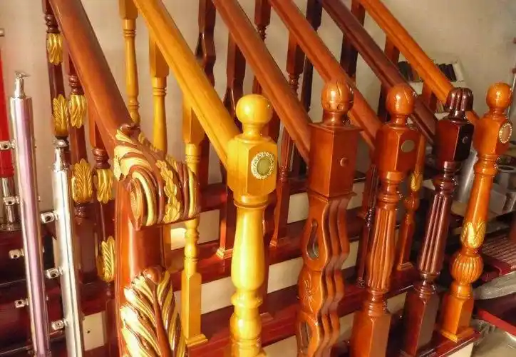 4,在将木扶手装好后,就要开始进行检修了,检修就是将没有安装好的部分