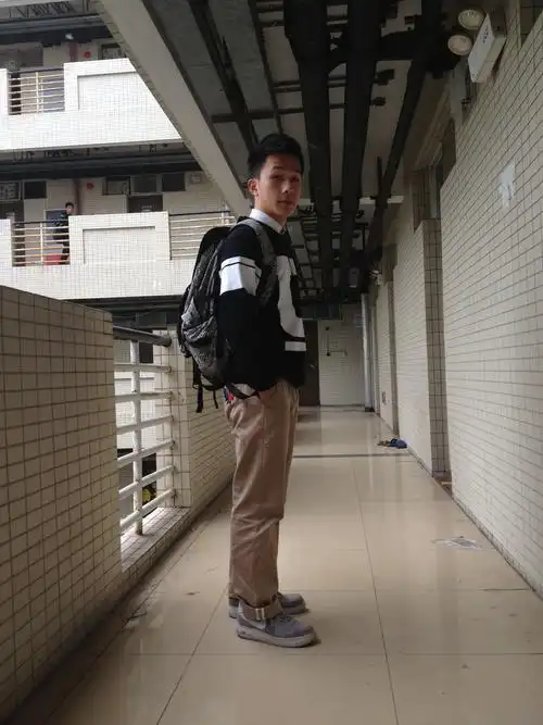 170cm的男大学生该怎么穿衣搭配