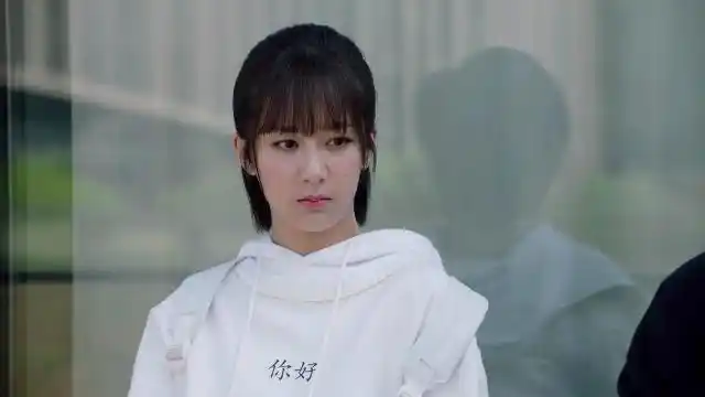 亲爱的热爱的:佟年的衣服全是"戏",恋爱中3种心态被完美诠释