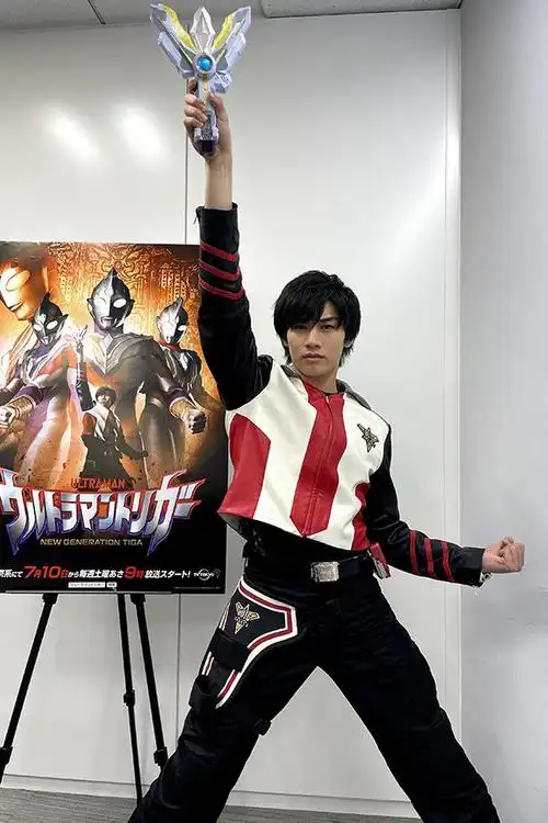 特利迦奥特曼精英胜利队队服居然大有讲究