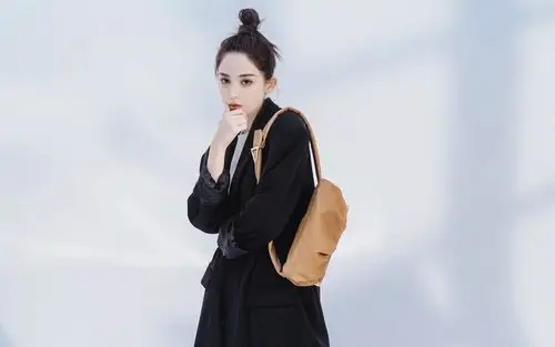 古力娜扎丸子头高清桌面壁纸