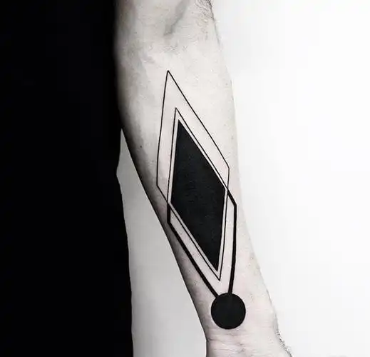 10款简洁几何元素纹身个性线条纹身图案大全