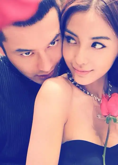 黄晓明angelababy情侣发型写真男士短发背头vs中分披肩长发