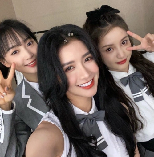 the9女团是诞生于《青你2》这档选秀节目,因此每一位成员都和《青你2