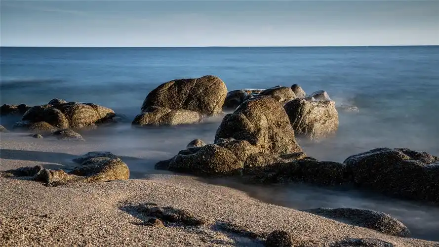 布列塔尼海岸风景高清桌面壁纸