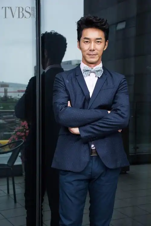 p>李李仁,1974年1月6日出生于台湾,中国台湾男演员,歌手,主持人.