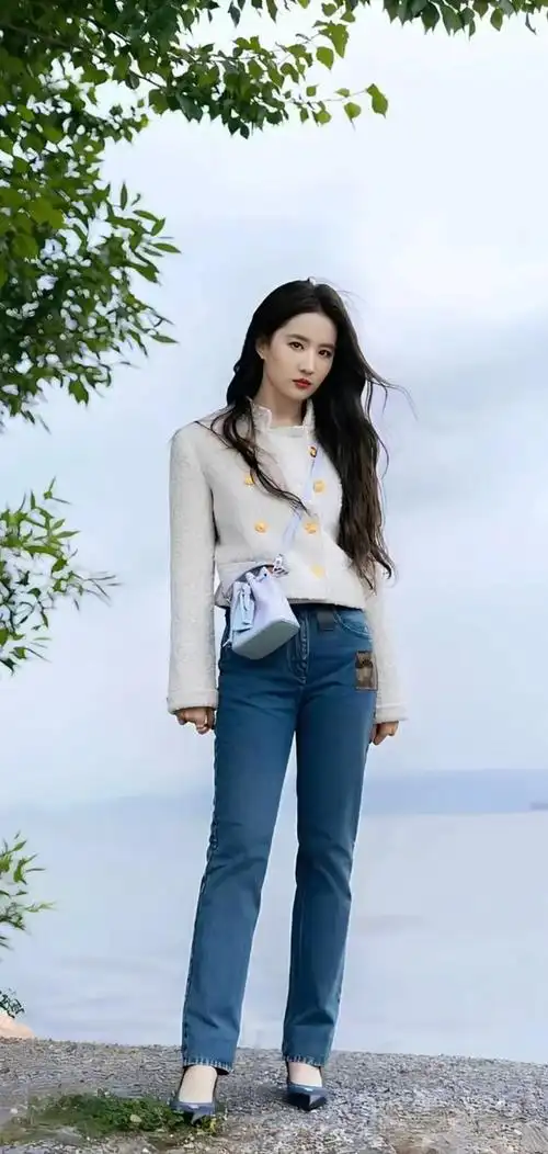 合集3:性感女神～刘亦菲～生活私拍写真集!