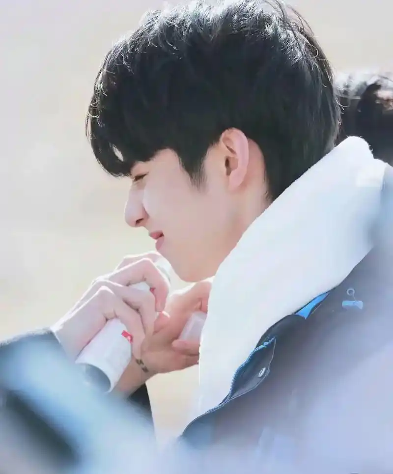 时代少年团 #刘耀文#不明显头像 - 抖音