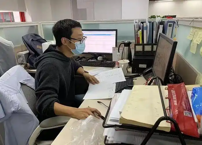 上海券业抗疫进行时工程师值守机房两周每天工作18个小时客服中心承接