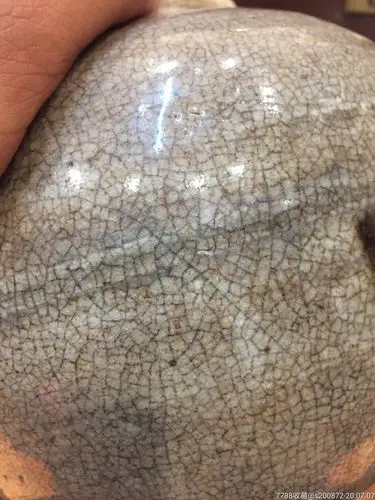 元代末期哥窑釉面瓷器