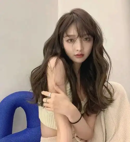 2021年显白的头发颜色最受欢迎的8种发色