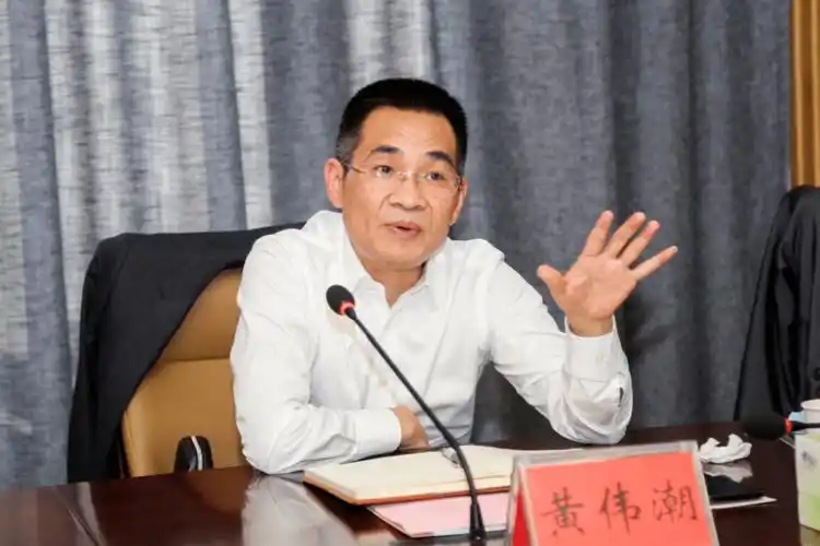 先进汽车零部件工业互联网服务平台签约青山打造新聚能智造园