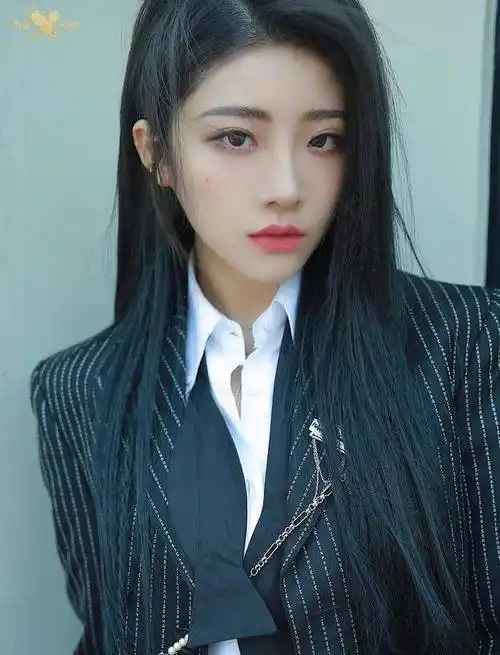 王一博力压朱一龙?李易峰被金晨嫌弃?周震南告网友_替身_男方_女方