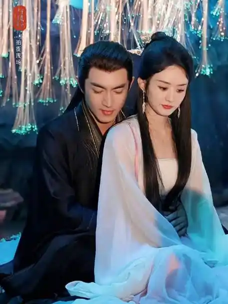 赵丽颖 林更新《与凤行》与凤行欲念吻花絮画风清奇