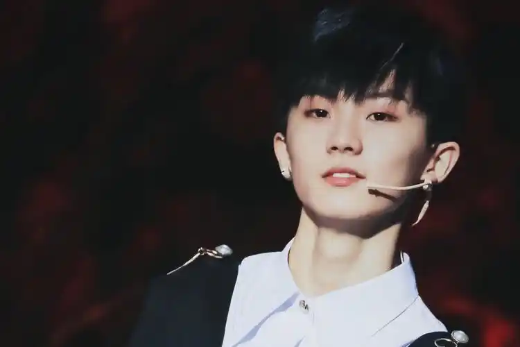 电脑壁纸 明星 大陆明星 完美少年马嘉祺