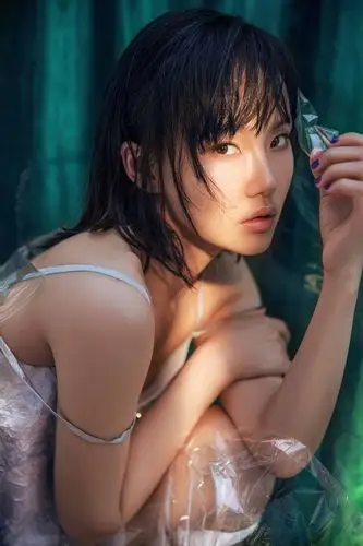 黄龄新歌《醉》今日上线 融合东风西方颠覆感官