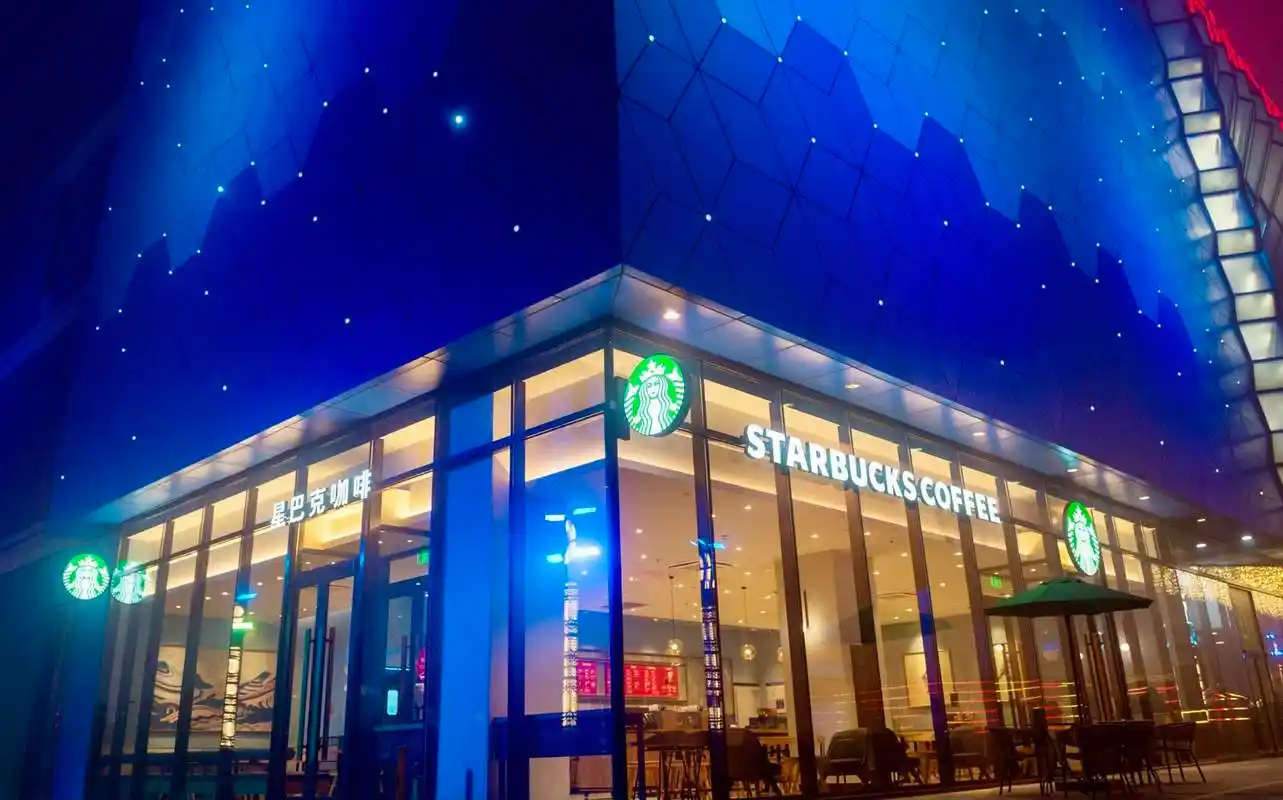 双城共迎星朋友星巴克滨州菏泽首店同日开业