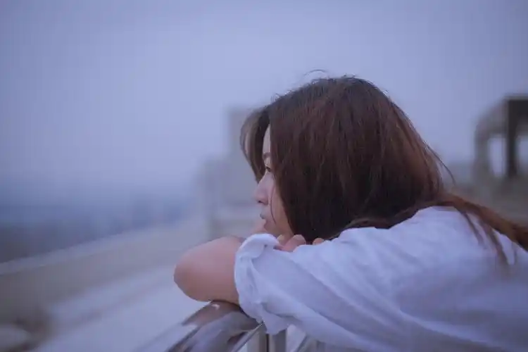 站在天台,一望无际