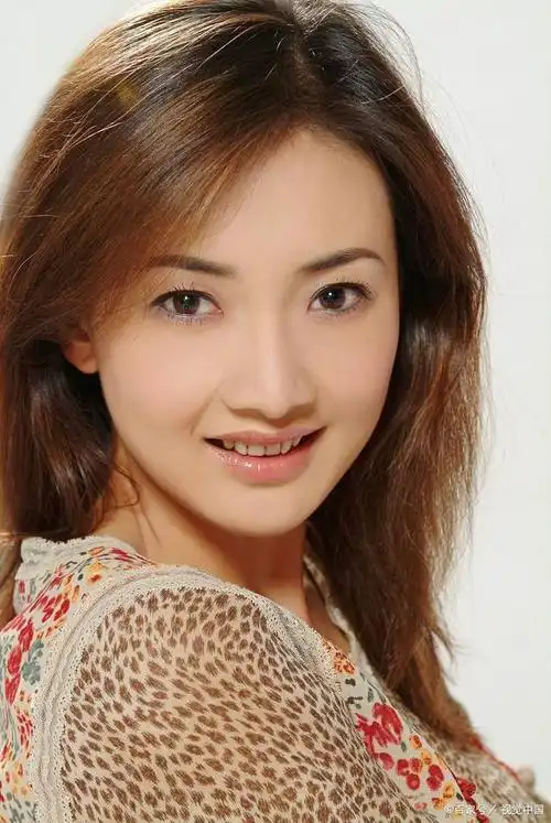 个性活泼开朗的——牛莉