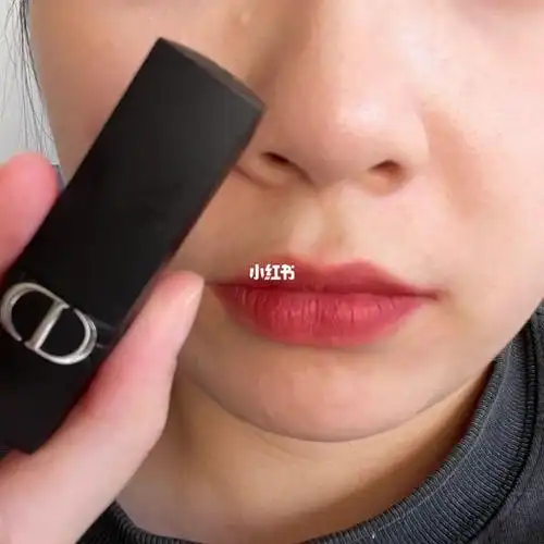 dior磨砂黑管哑光口红558试色