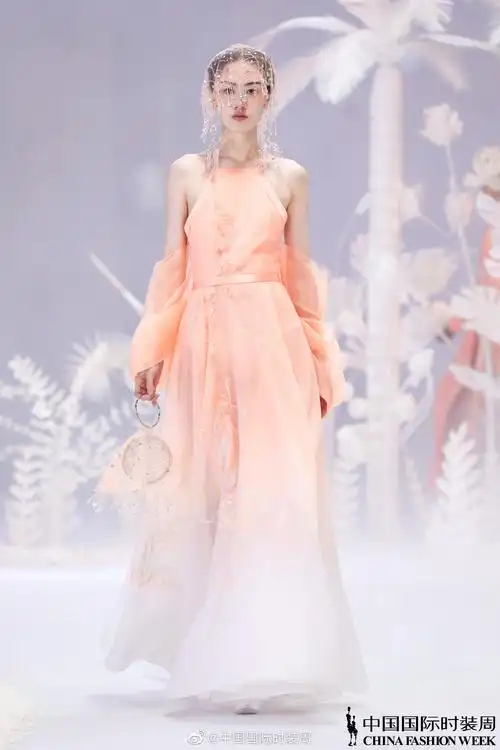 盖娅传说本次"若水"发布会加重了自然与文化的艺术融合度_高清图集