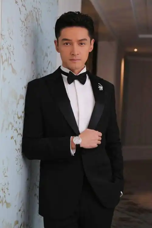 男星正装照谁最帅气胡歌第八王俊凯第二第一是谁