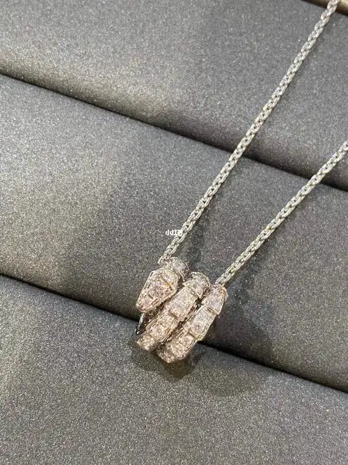宝格丽蛇头项链