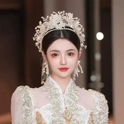 古风新娘头饰白色秀禾服白月光古装唯美前后冠古典浅色发饰品中式